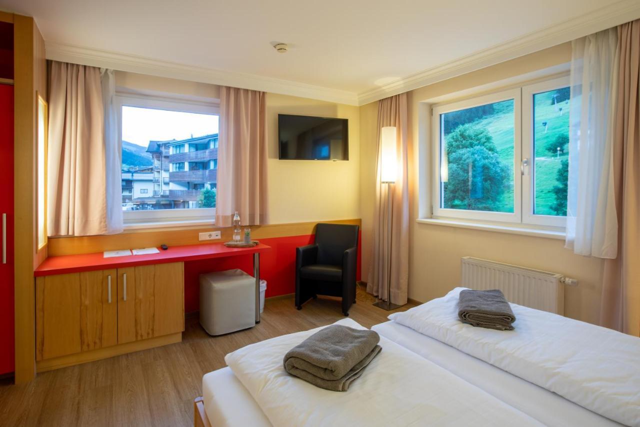 Hotel Auwirt Zentrum Saalbach-Hinterglemm Exteriér fotografie
